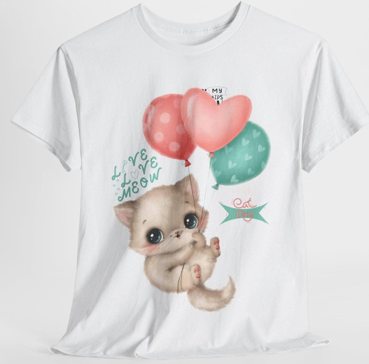 T-shirt Adorable Cat Lover Tee Cute Kitten with Balloons Design, Perfect for Cat Enthusiasts, Birthday, Gifts, Animal Lovers, Everyday Wear